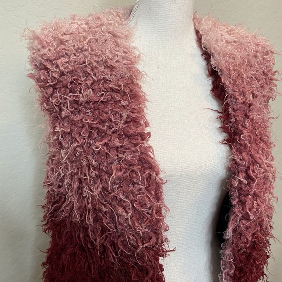 MINKPINK NWT Medium/Large Sleeveless Cardi Vest - Picture 2 of 10